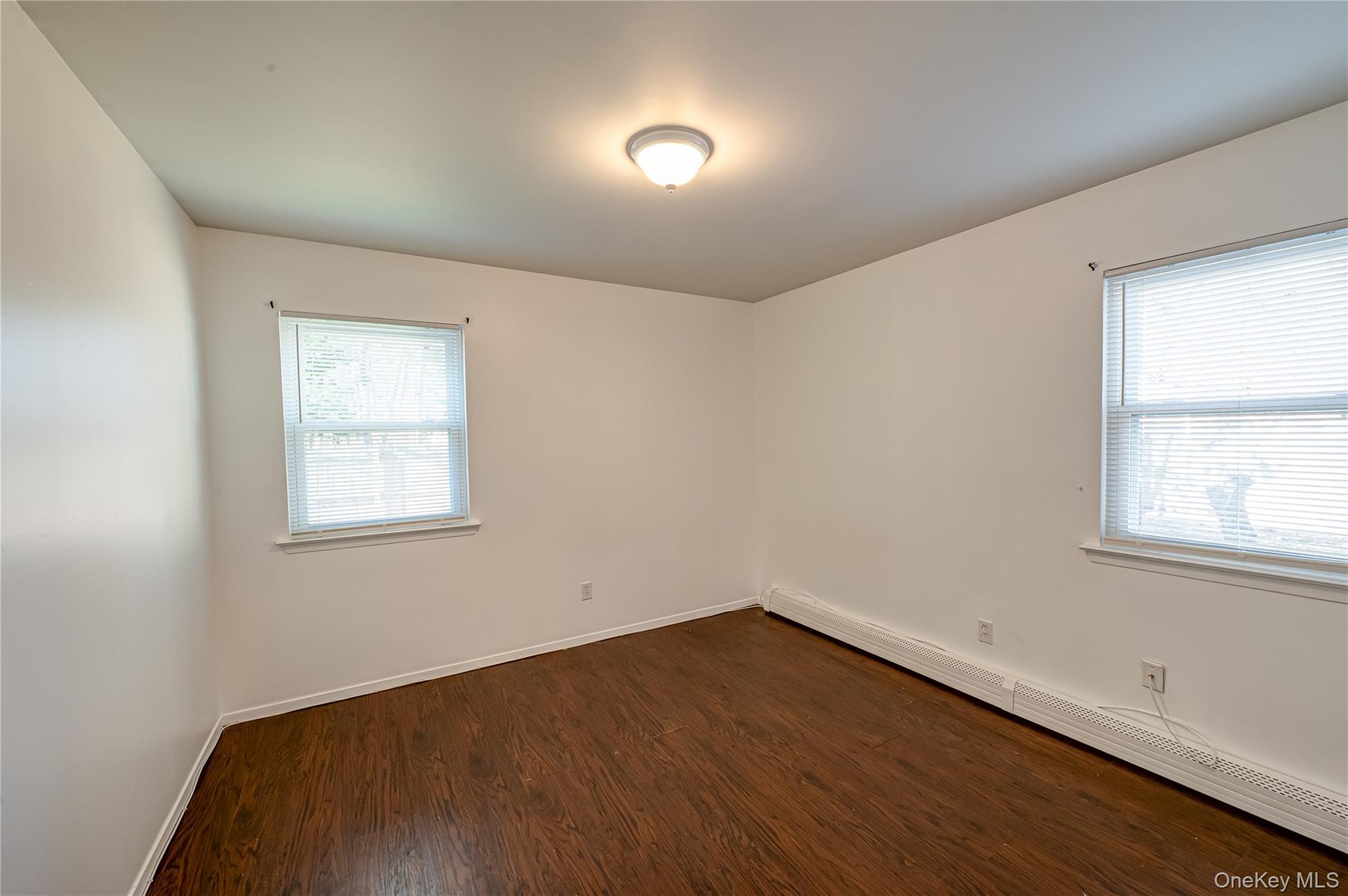 #17 photo, 27 MANCHESTER Road, سوفولك Huntington , NY 11743