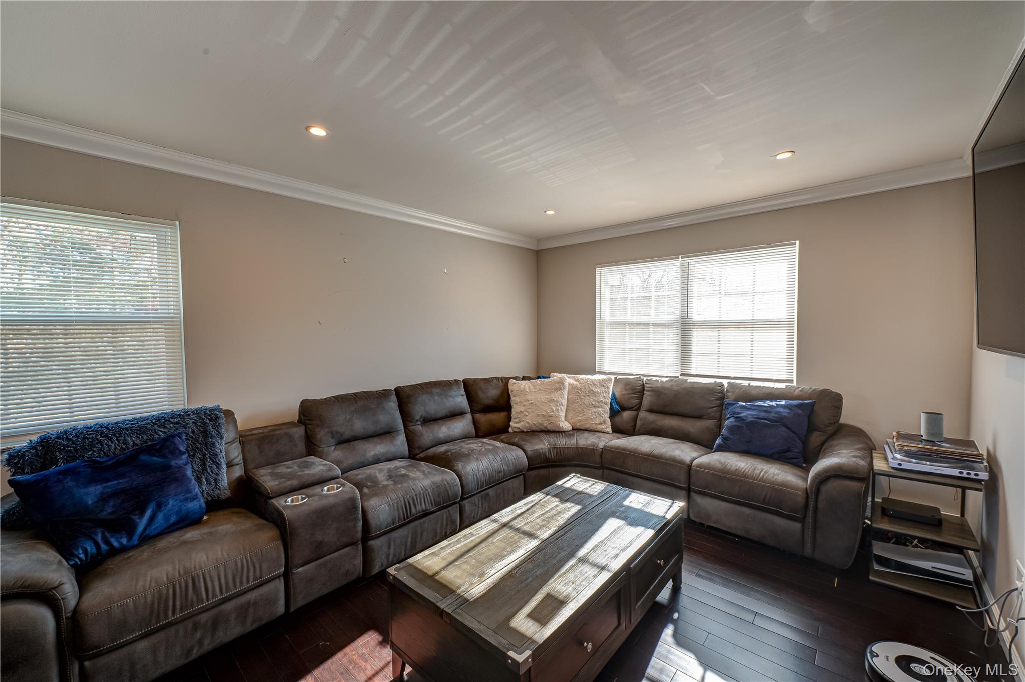 #6 photo, 27 MANCHESTER Road, سوفولك Huntington , NY 11743