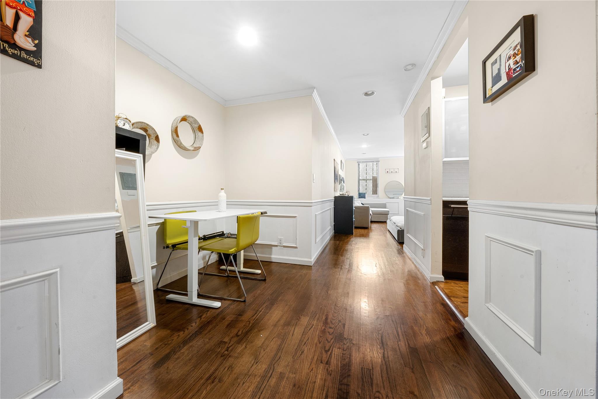 #4 photo, 215 E 77TH Street, マンハッタン New York (Manhattan) , NY 10075