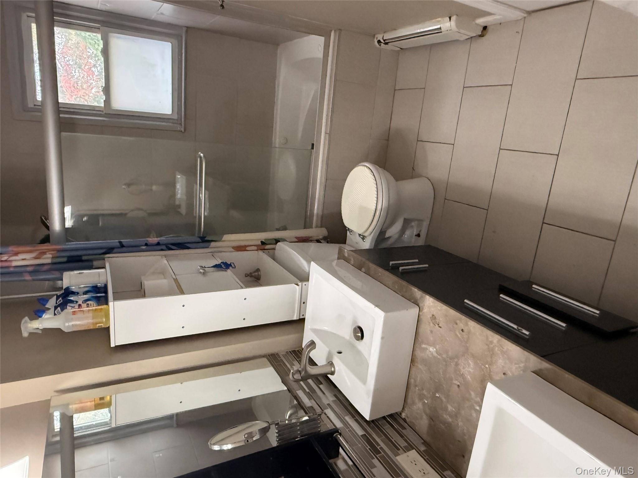 #8 photo, 89 Osborne Road, West Hempstead , NY 11552