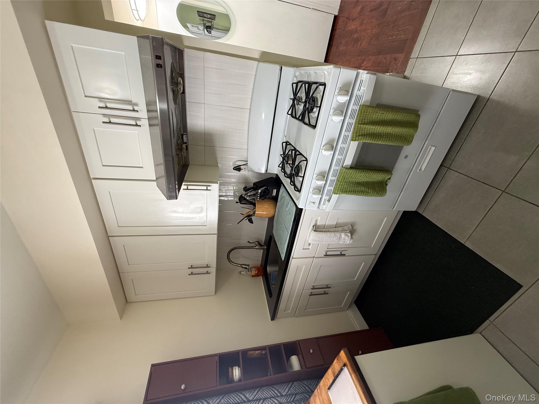 #5 photo, 45-23 164th Street, Flushing , NY 11358