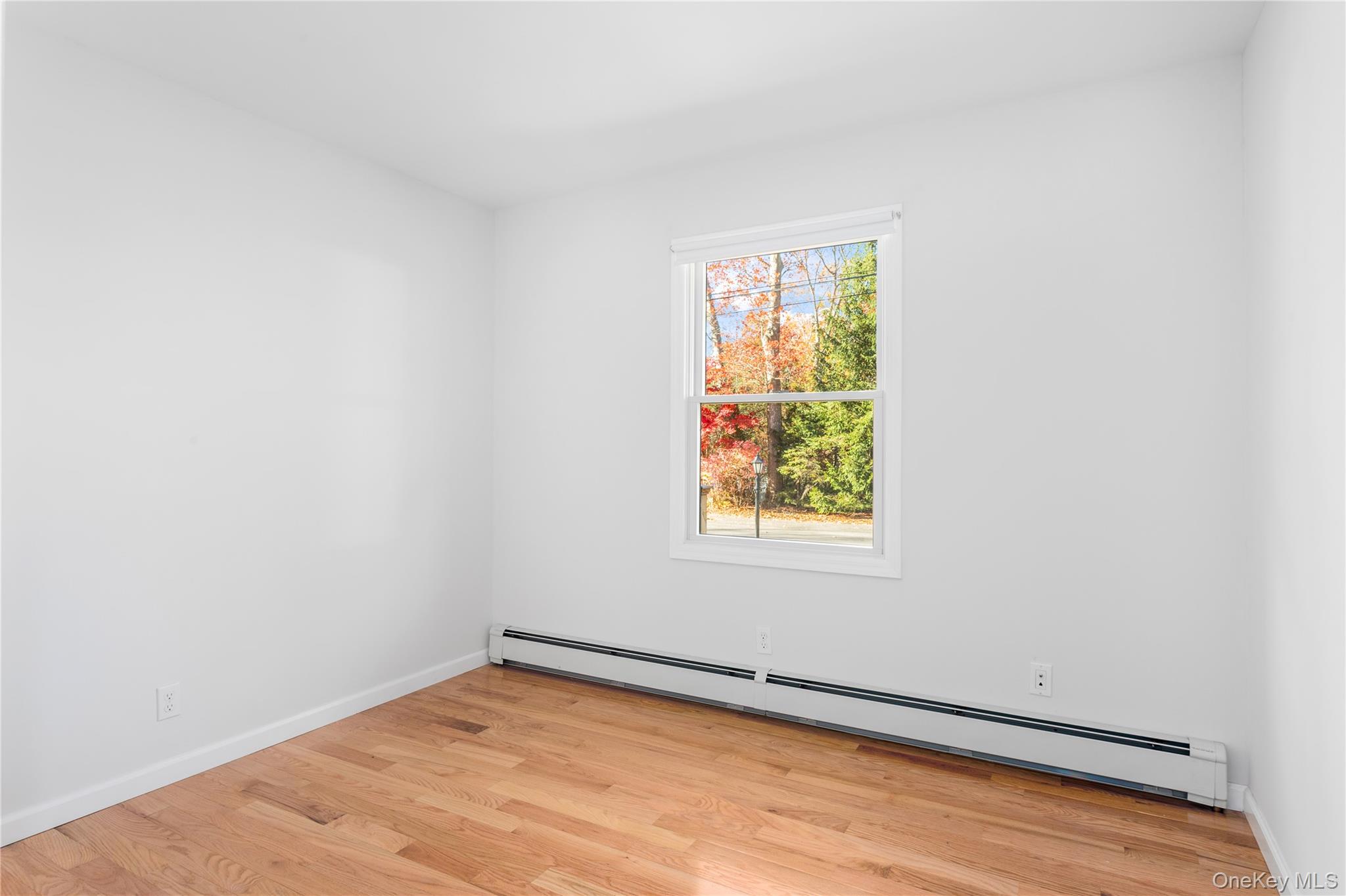 #6 photo, 11 Seneca Trail, Ridge , NY 11961