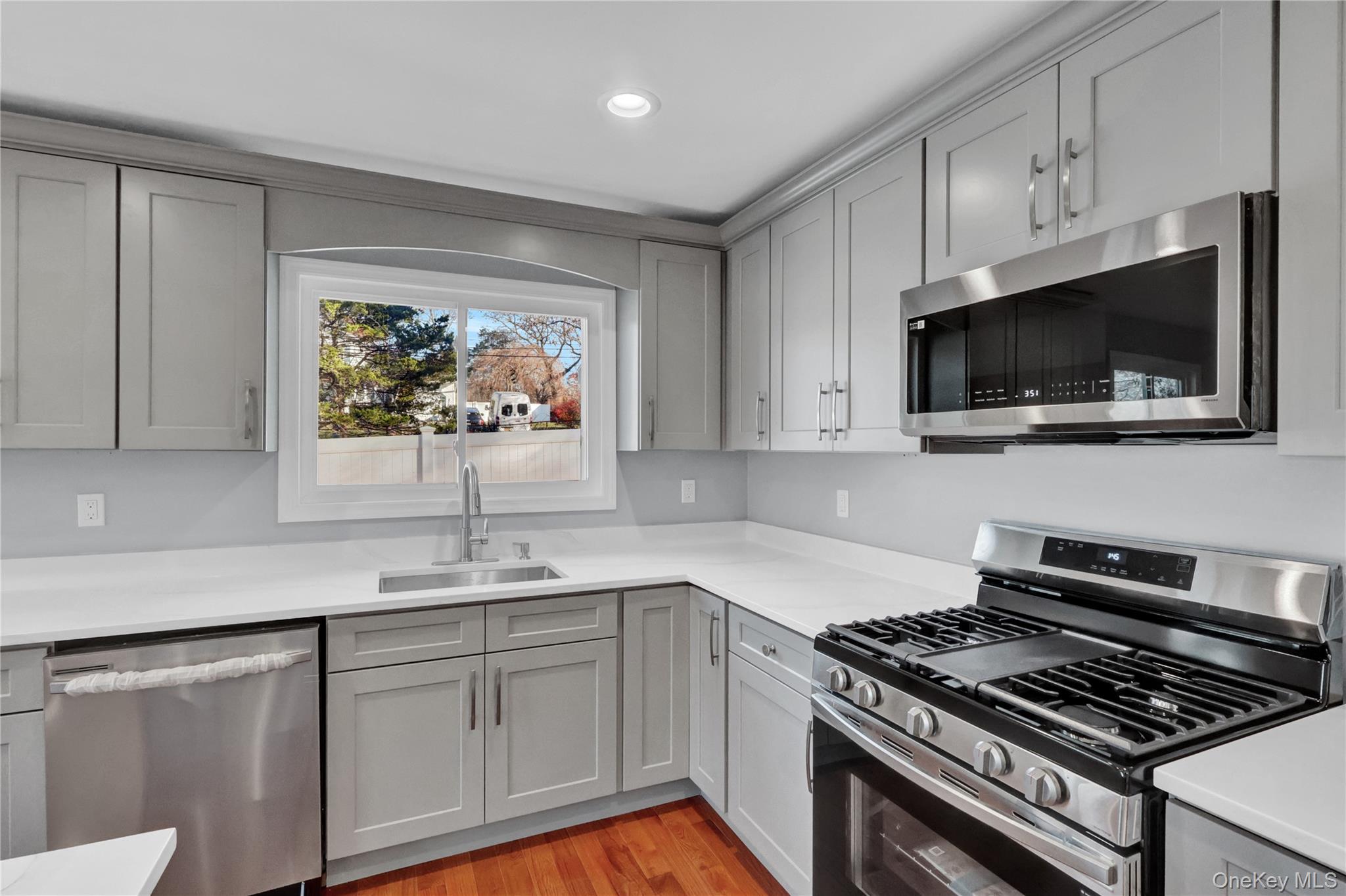 #18 photo, 6 Renee Court, Centereach , NY 11720