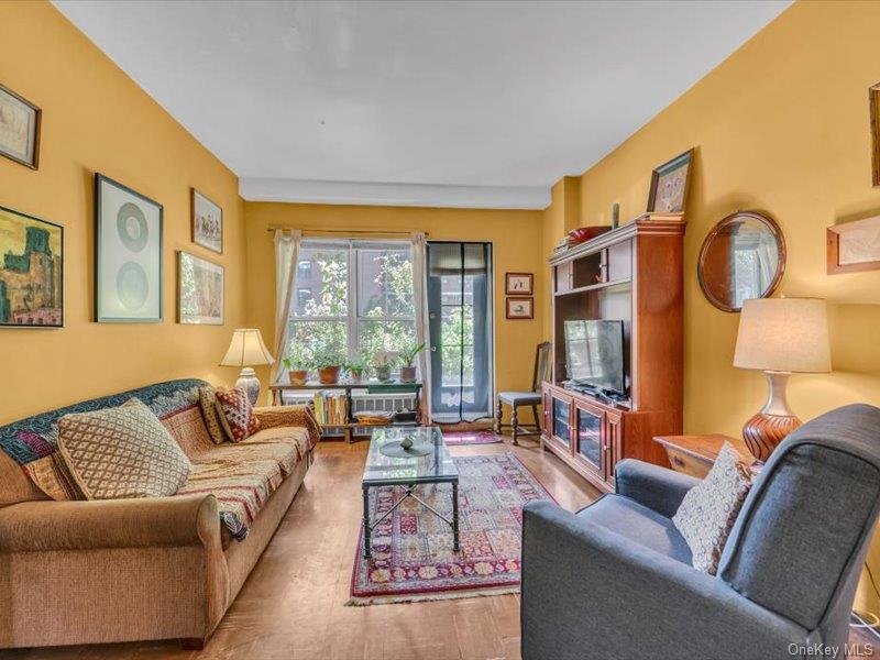 #4 photo, 35-11 85th Street, Jackson Heights , NY 11372