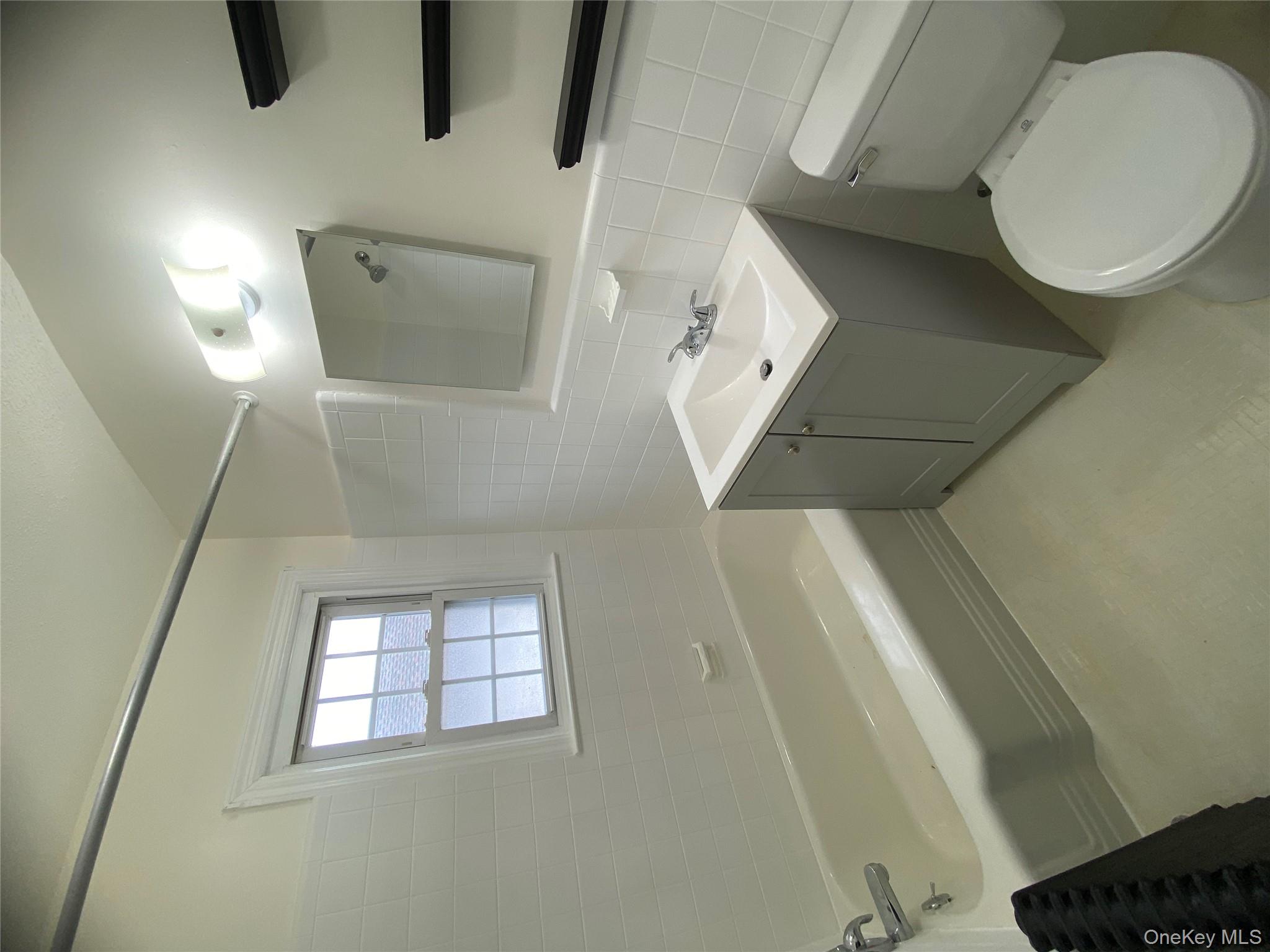 #13 photo, 2 George Street, Glen Cove , NY 11542