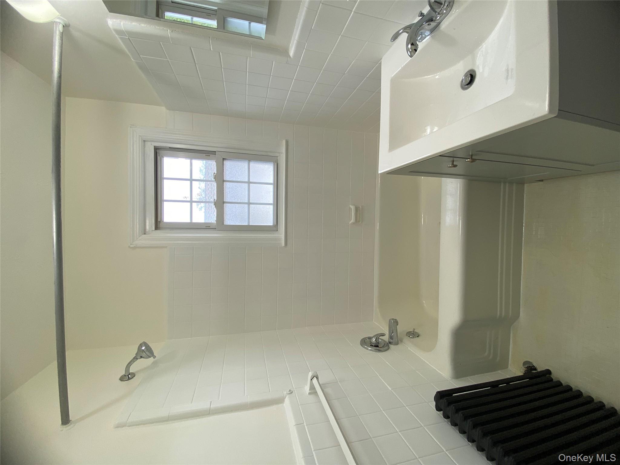 #15 photo, 2 George Street, Glen Cove , NY 11542