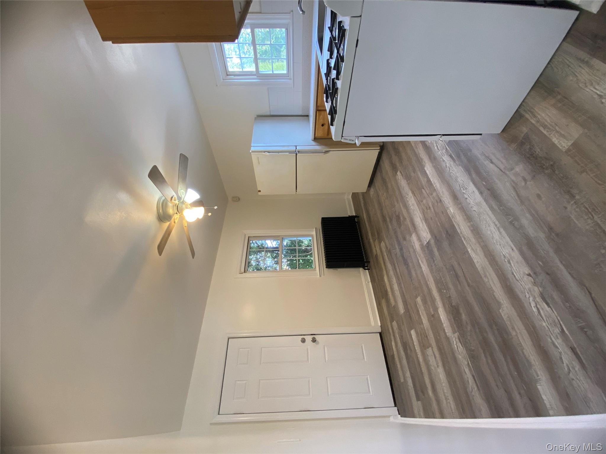 #8 photo, 2 George Street, Glen Cove , NY 11542