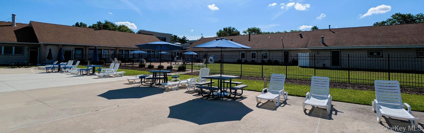 #15 photo, 10 Aspen Court, سوفولك Coram , NY 11727