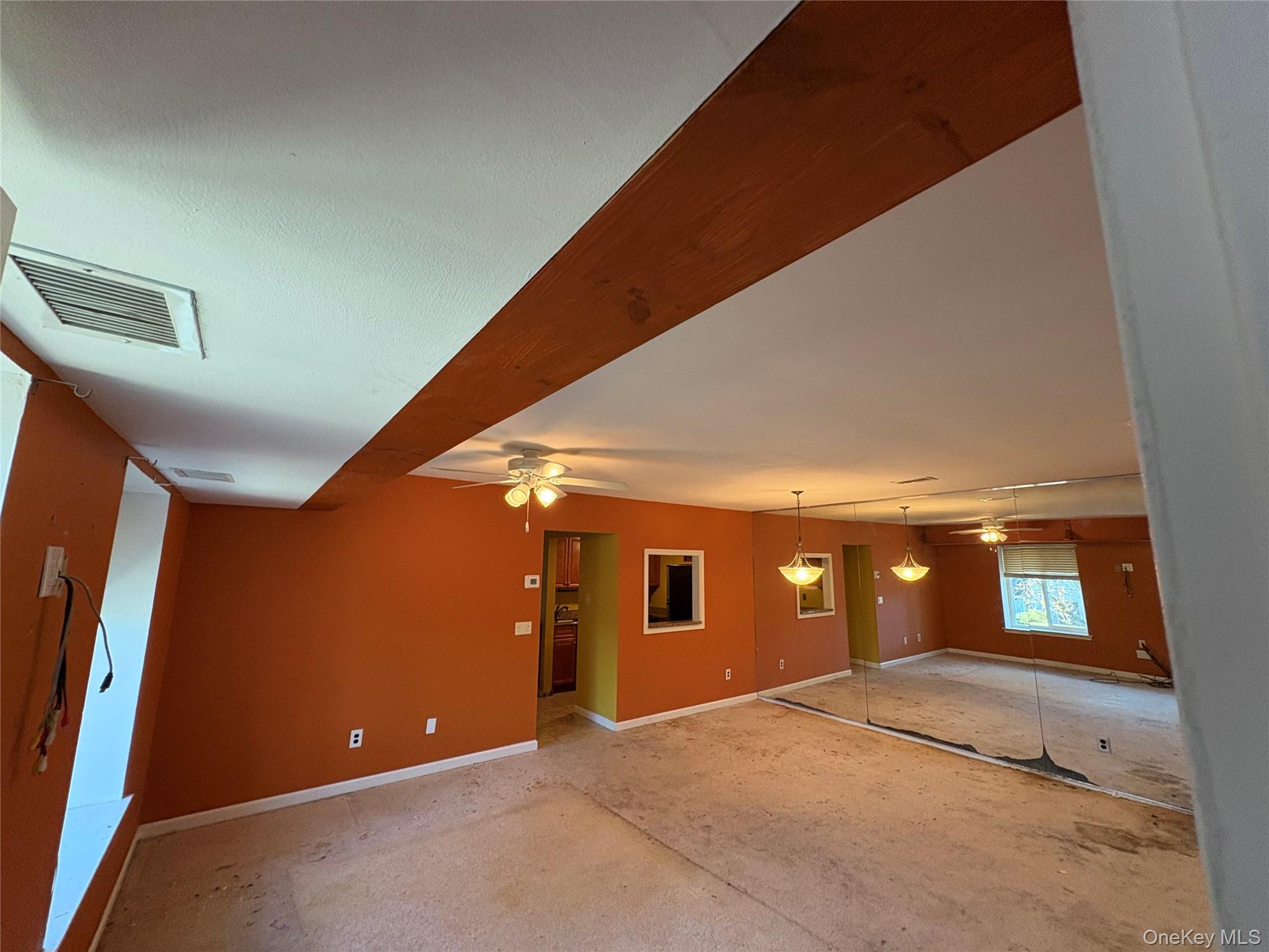 #8 photo, 10 Aspen Court, سوفولك Coram , NY 11727