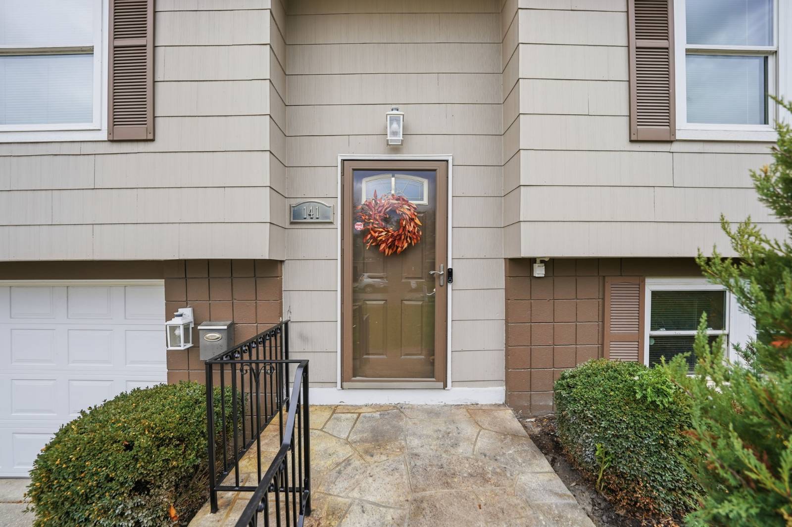 #2 photo, 141 Fruitwood Ter, Williamsville , NY 14221