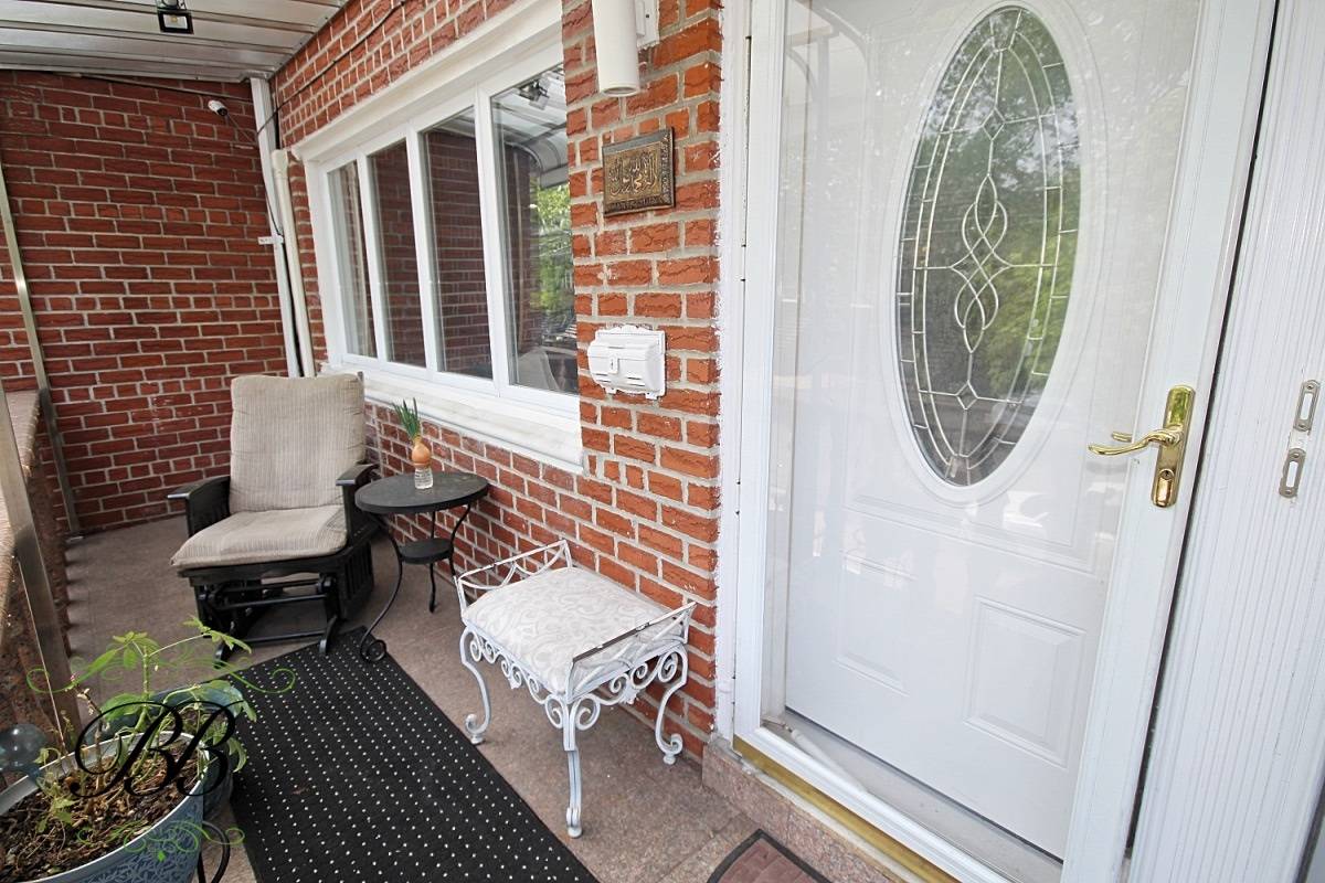 #2 photo, 1230 East 73 Street, Bergen Beach , NY 11234