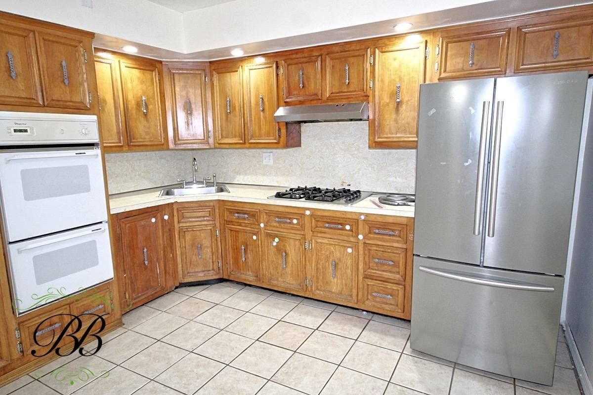 #25 photo, 1230 East 73 Street, Bergen Beach , NY 11234