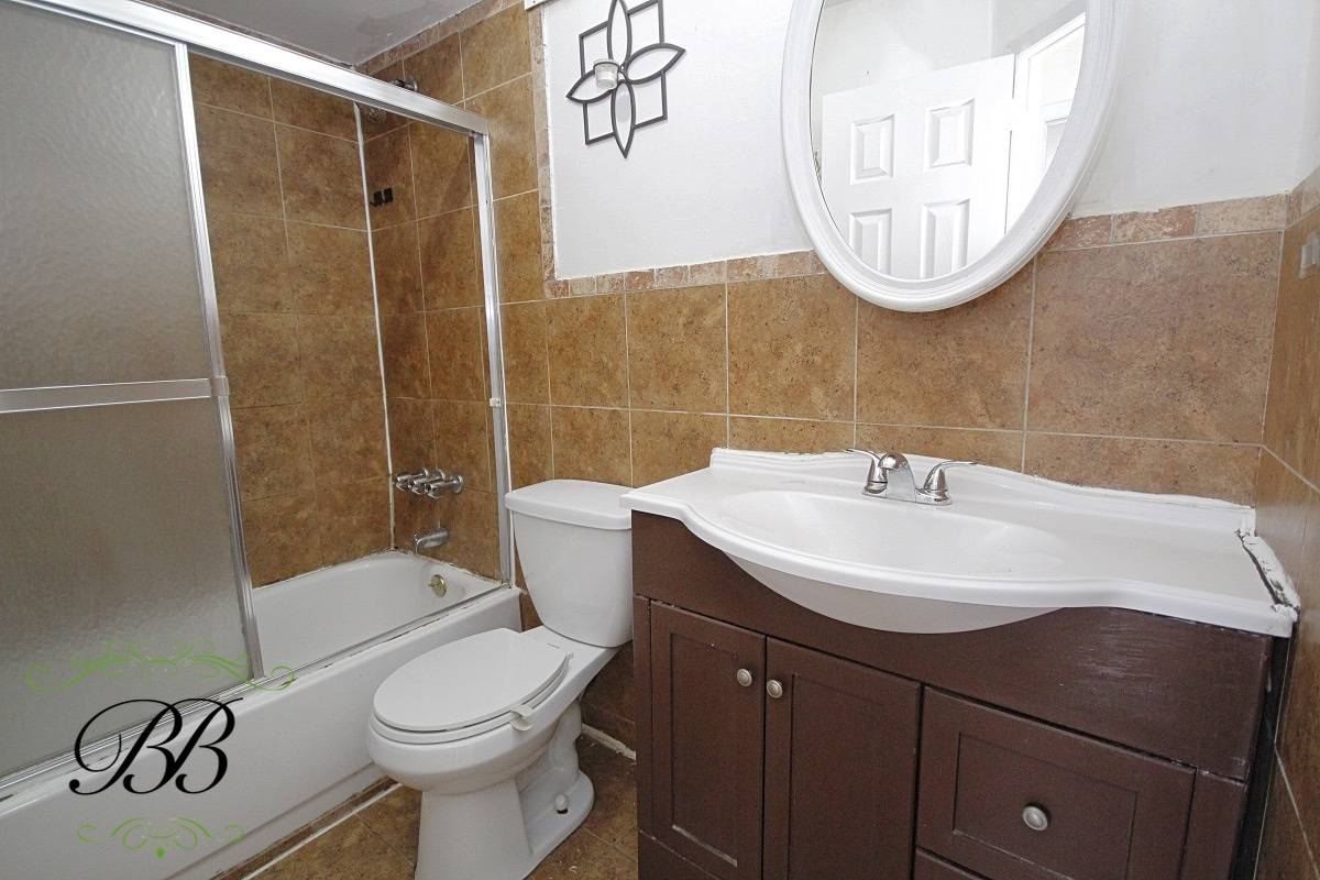 #29 photo, 1230 East 73 Street, Bergen Beach , NY 11234