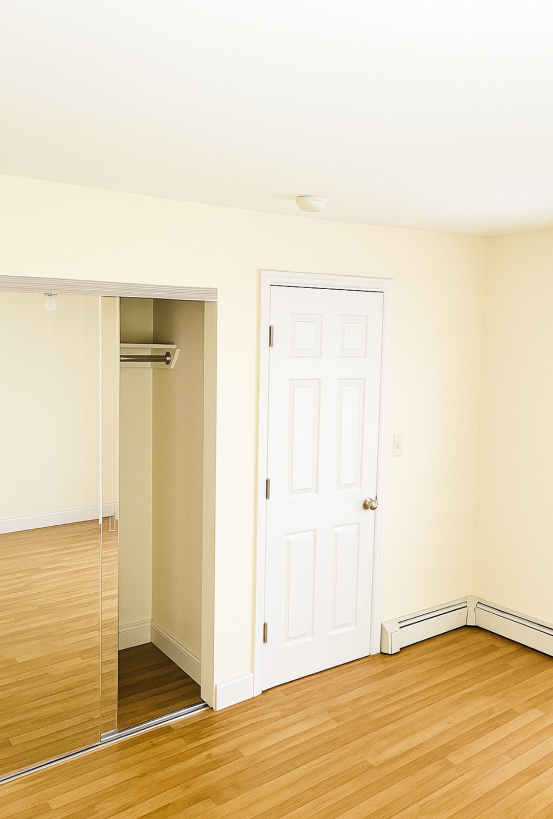 #9 photo, 4 St James St, #1J, Kingston NY , NY 12401