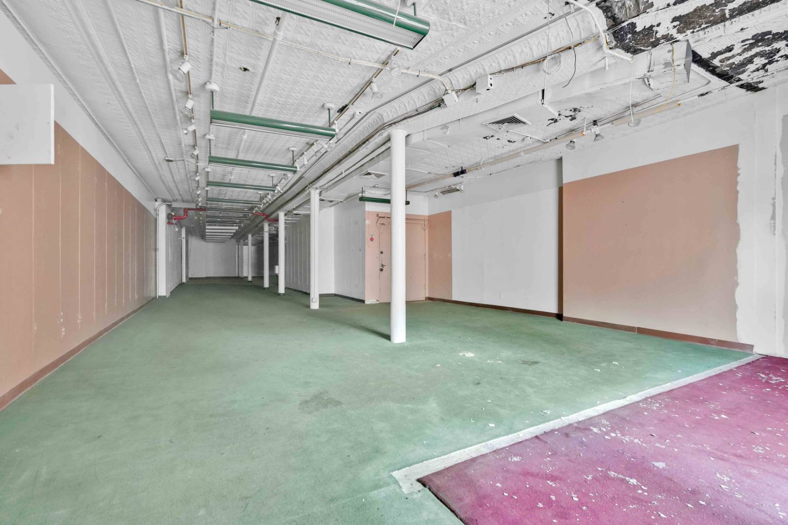 #33 photo, 865 Broadway, マンハッタン New York , NY 10003