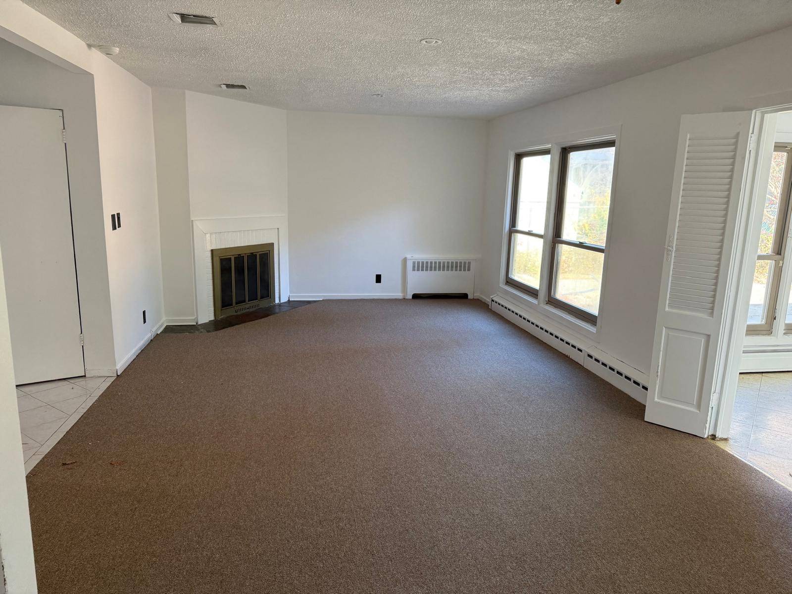 #11 photo, 53-21 254, Little Neck , NY 11362