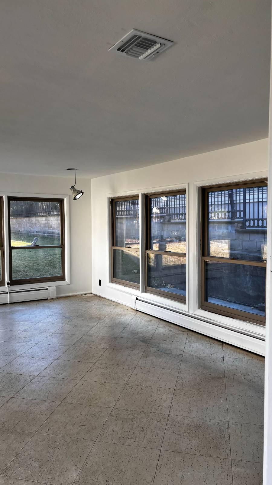 #6 photo, 53-21 254, Little Neck , NY 11362