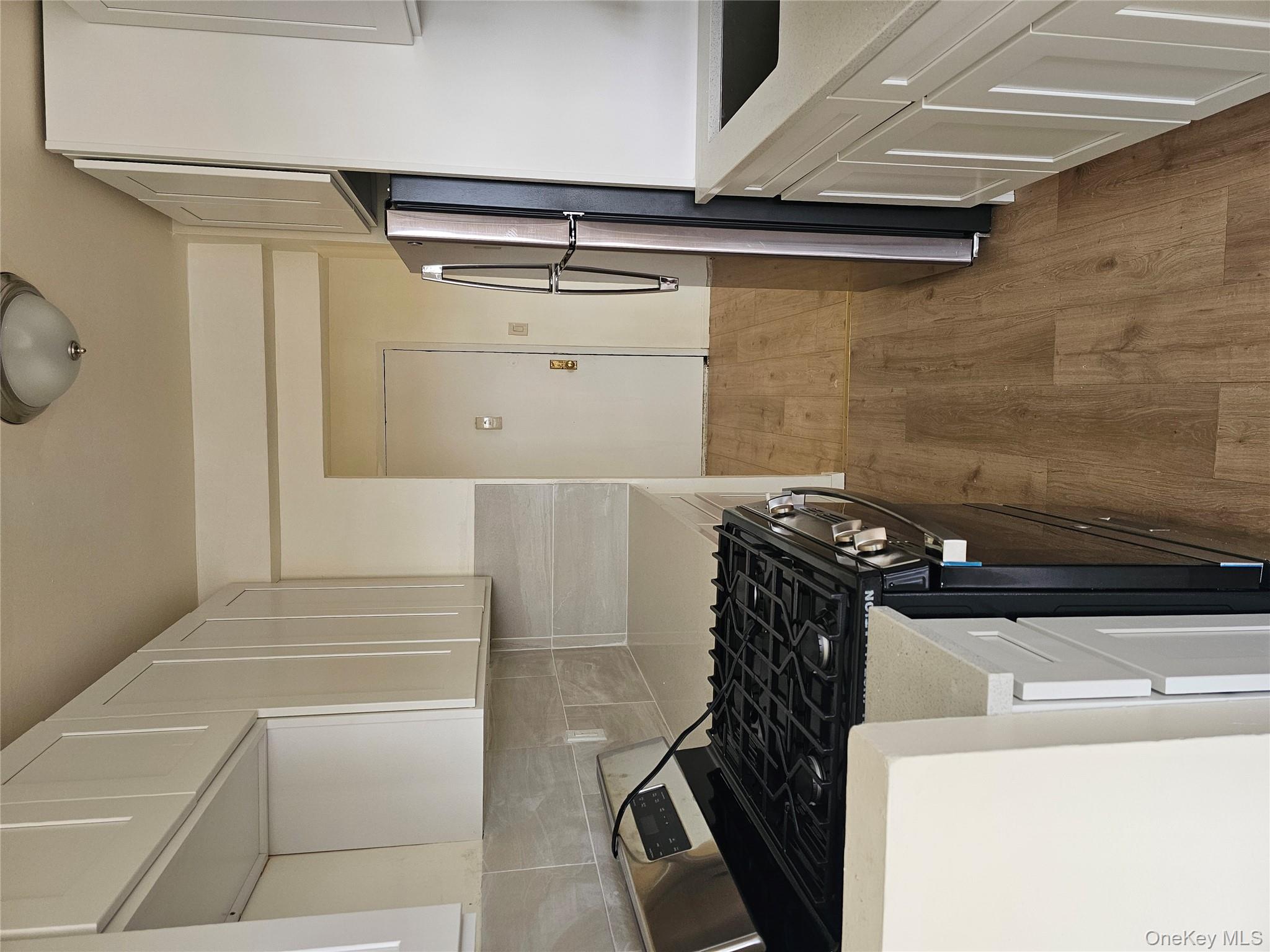 #4 photo, 20 Wendell Street, Hempstead , NY 11550