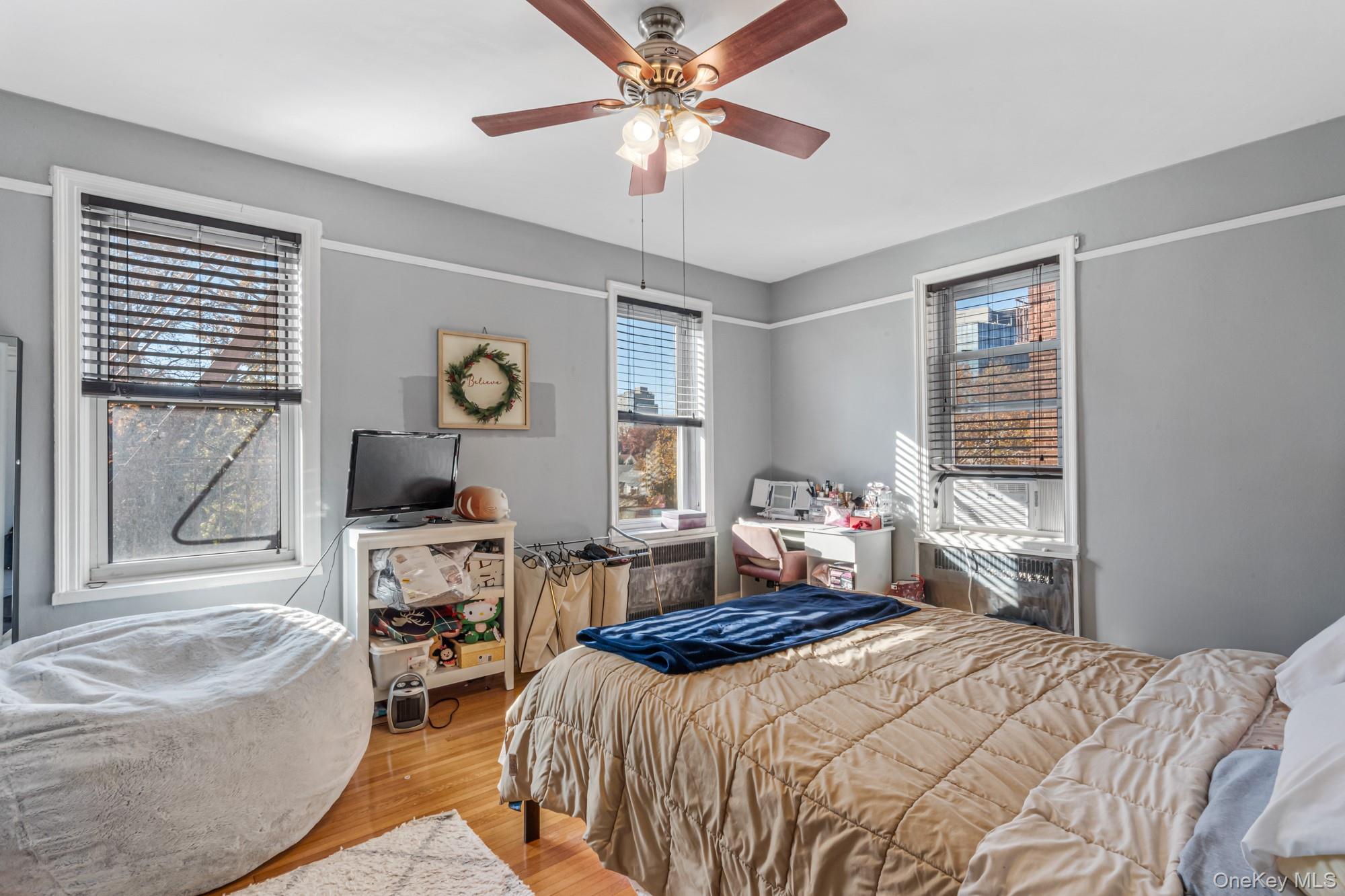 #11 photo, 45 Kew Gardens Road, Kew Gardens , NY 11415