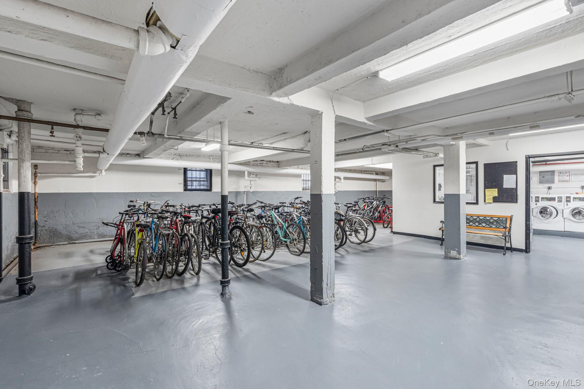 #13 photo, 45 Kew Gardens Road, Kew Gardens , NY 11415