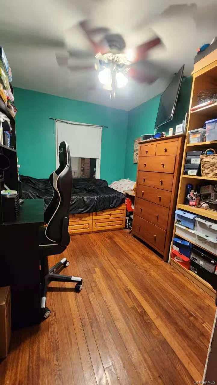 #11 photo, 11516 Poppenhusen Avenue, College Point , NY 11356