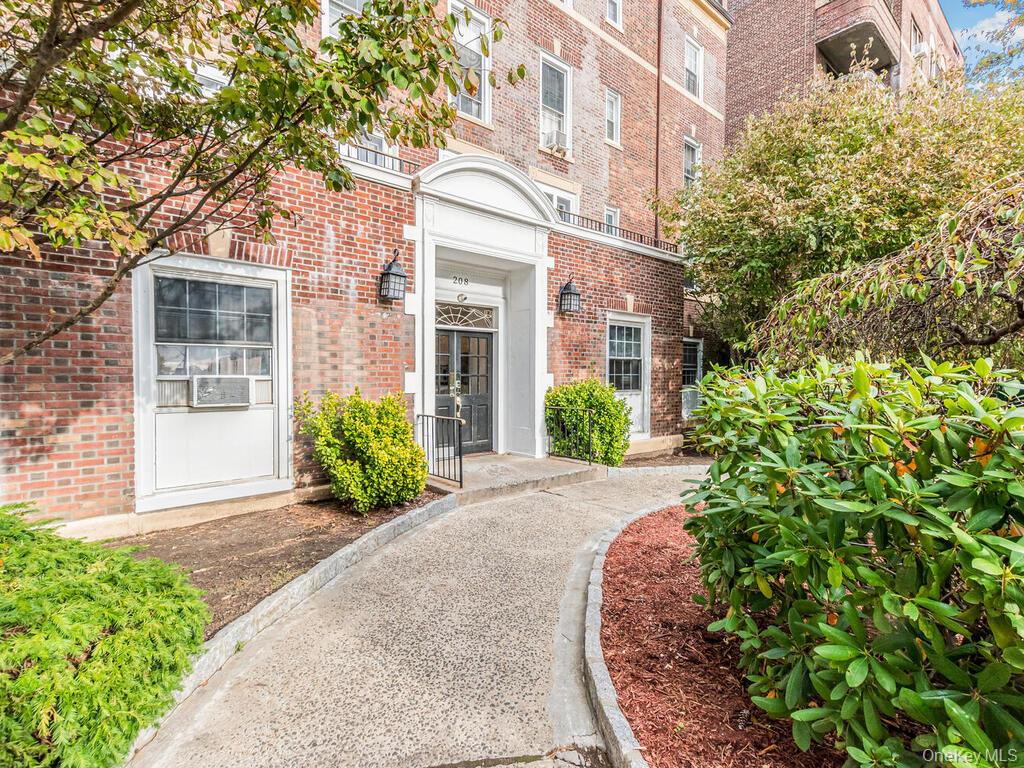 #1 photo, 208 Centre Avenue, New Rochelle , NY 10805