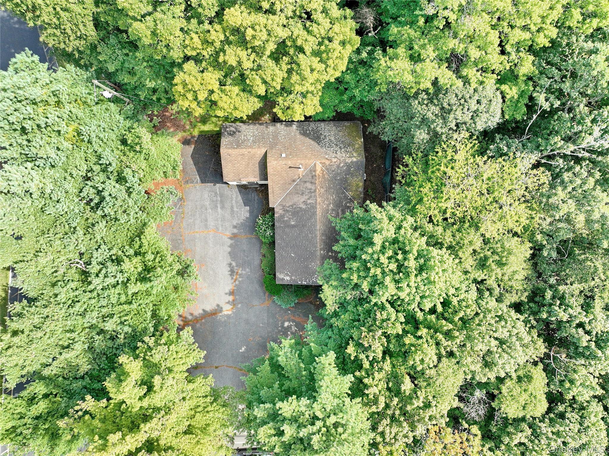 #8 photo, 33 Church Road, Airmont , NY 10952