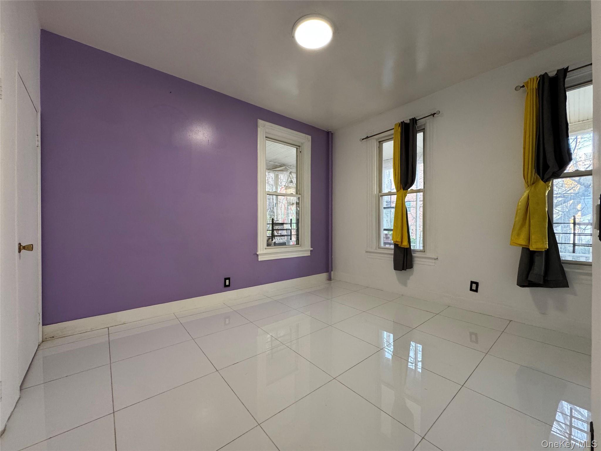 #3 photo, 642 E 224th Street, Bronx , NY 10466