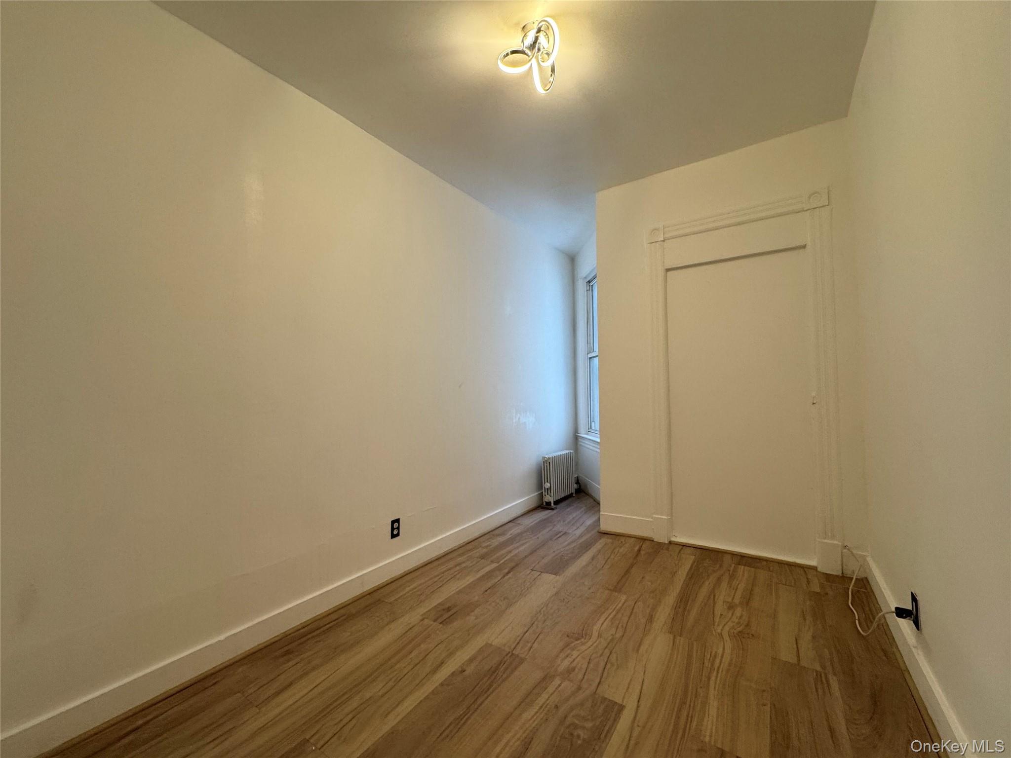 #7 photo, 642 E 224th Street, Bronx , NY 10466