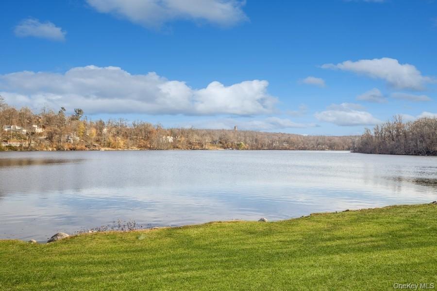 #18 photo, 422 Panorama Drive, Mohegan Lake , NY 10547