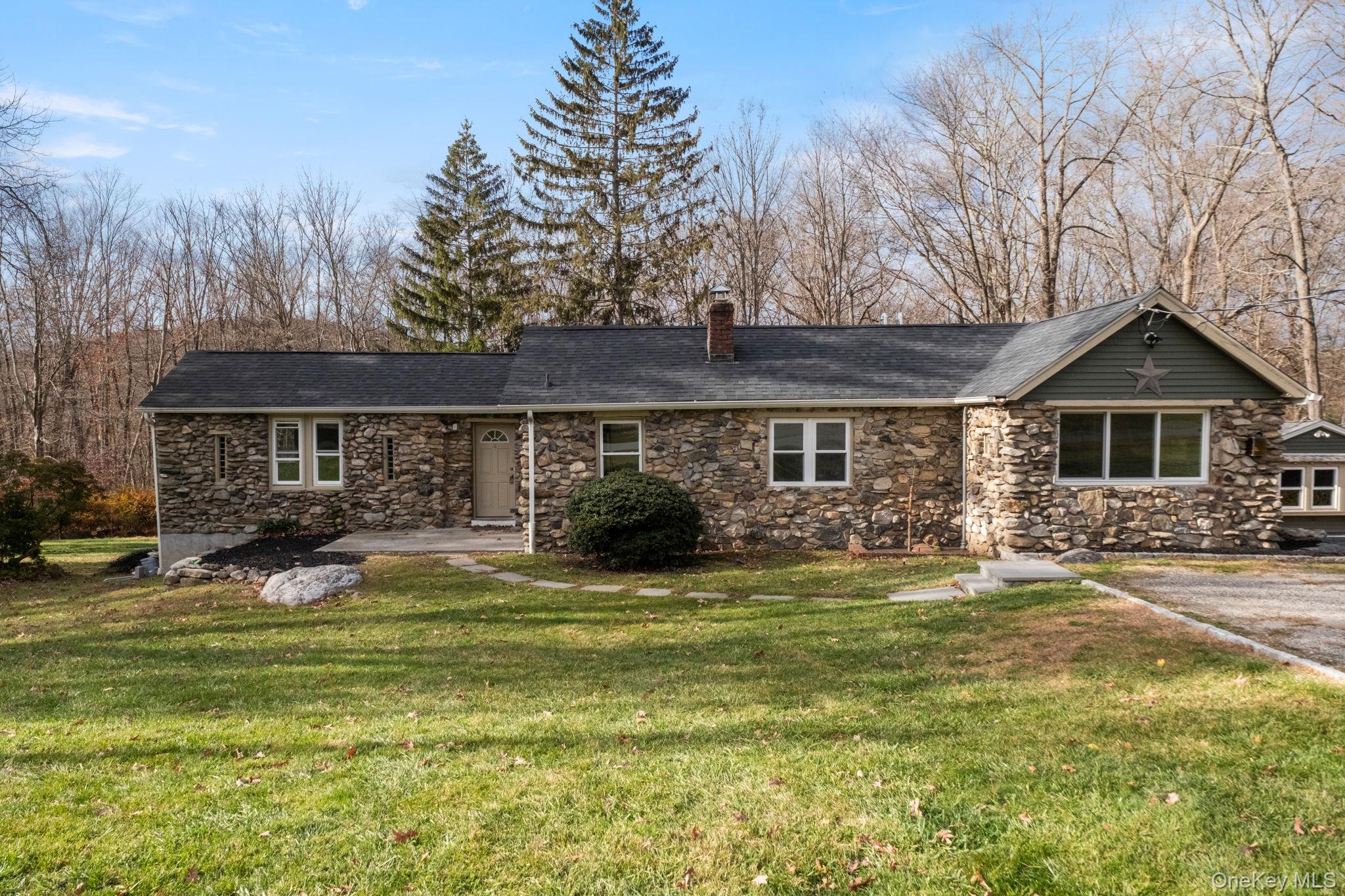 #1 photo, 18 Lakeview Road, Carmel , NY 10512