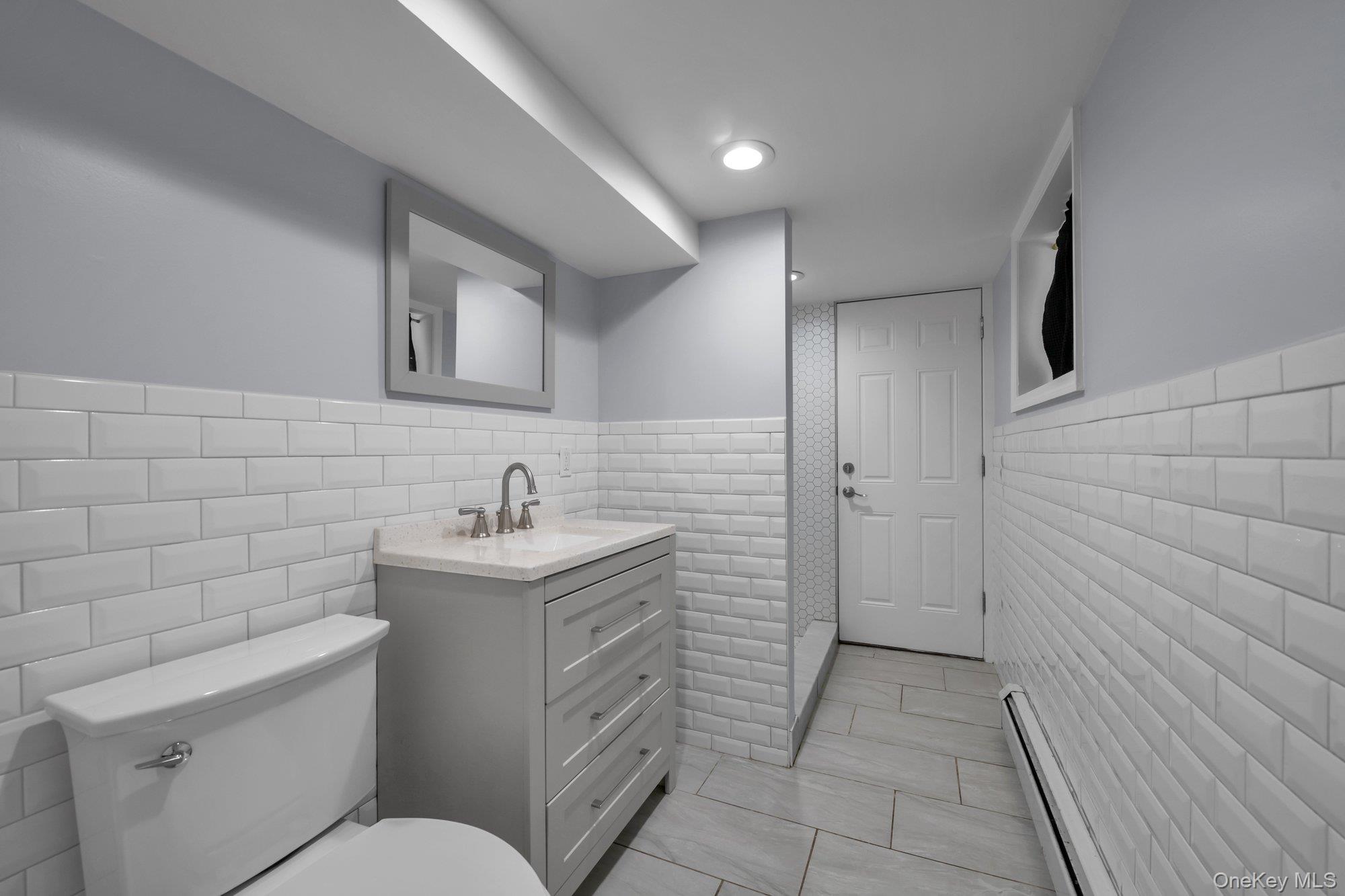 #16 photo, 1221 Ellsworth Avenue, Bronx , NY 10465