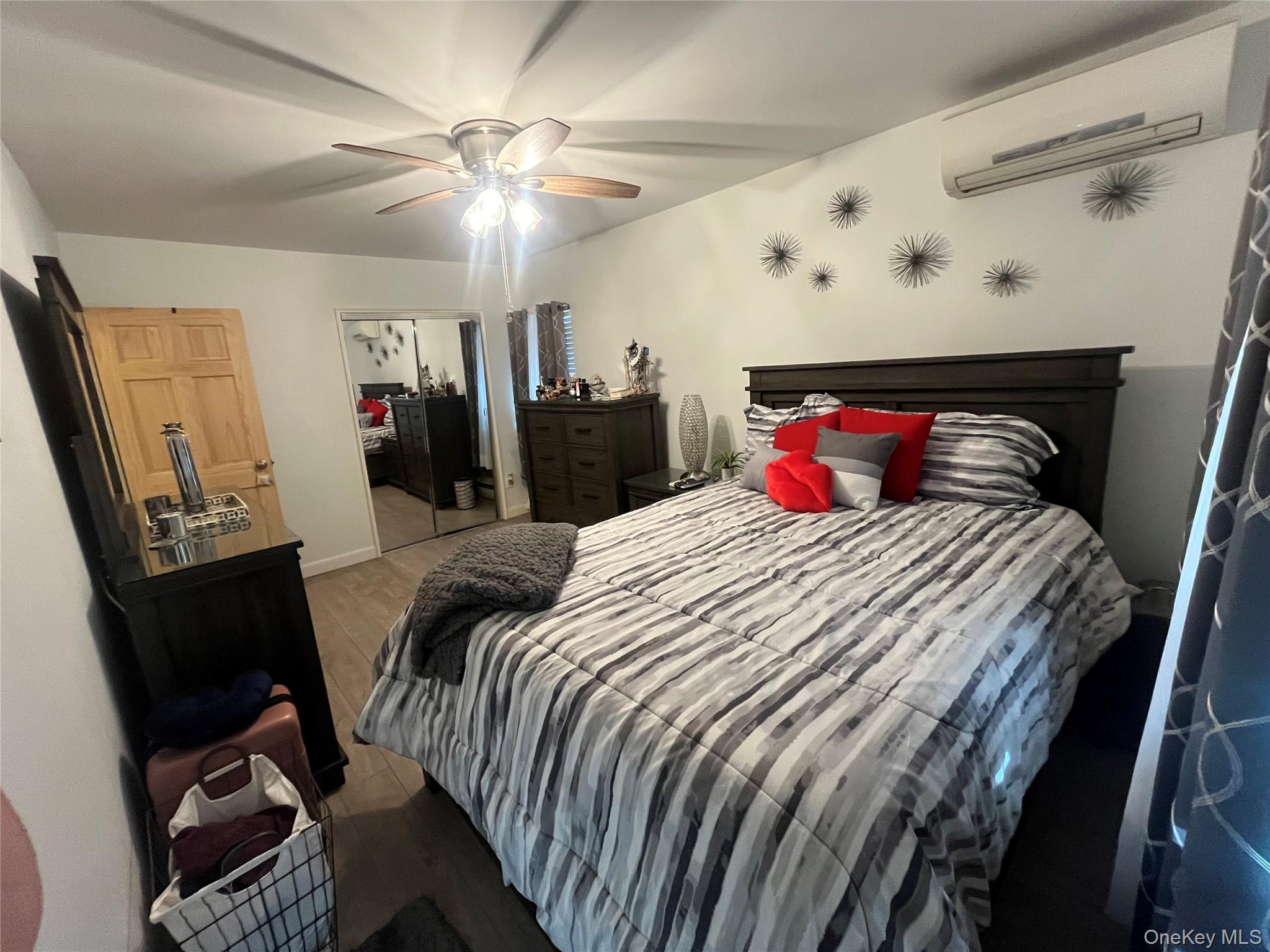 #12 photo, 2866 Dewey Avenue, Bronx , NY 10465