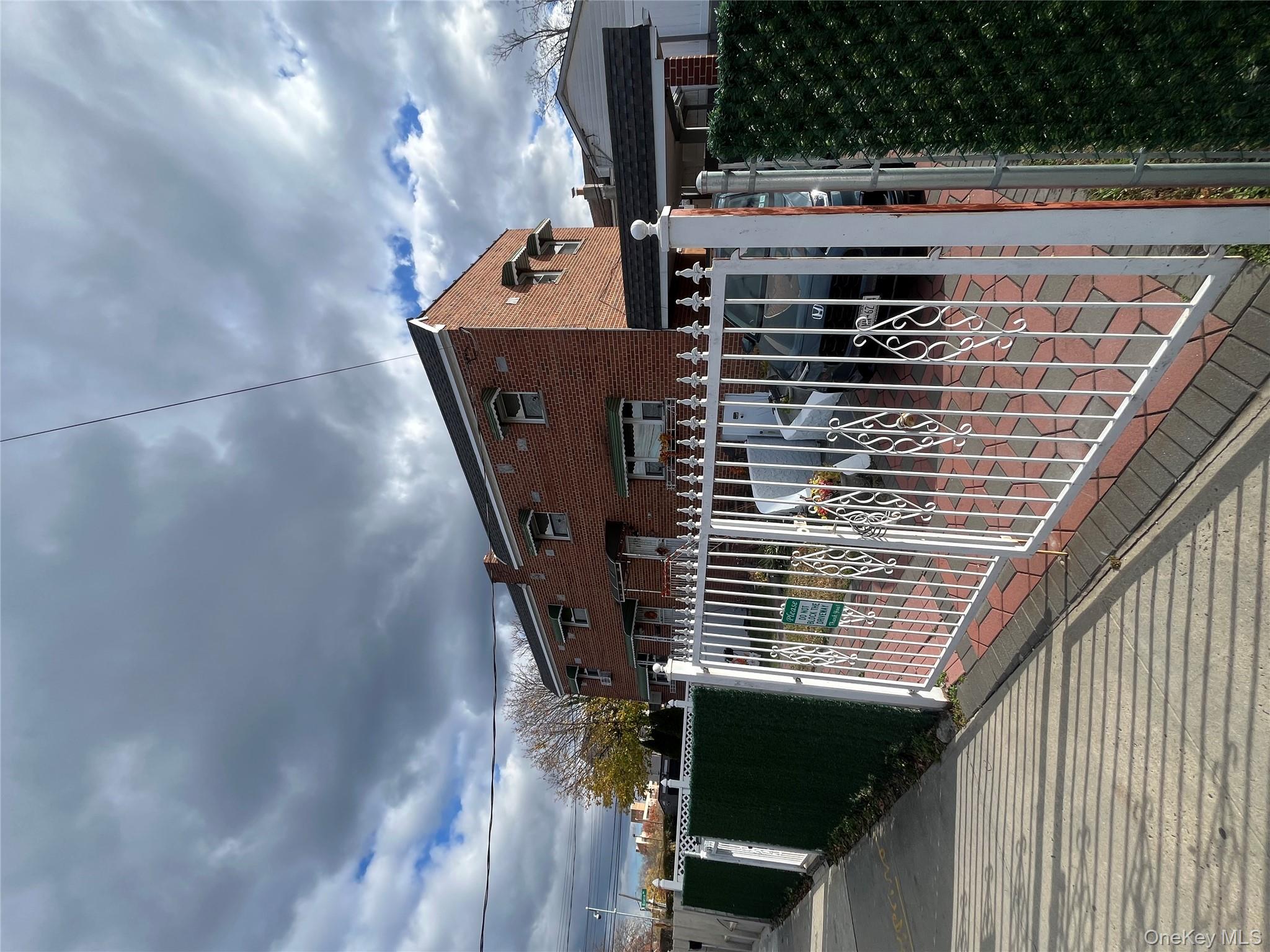 #2 photo, 2866 Dewey Avenue, Bronx , NY 10465
