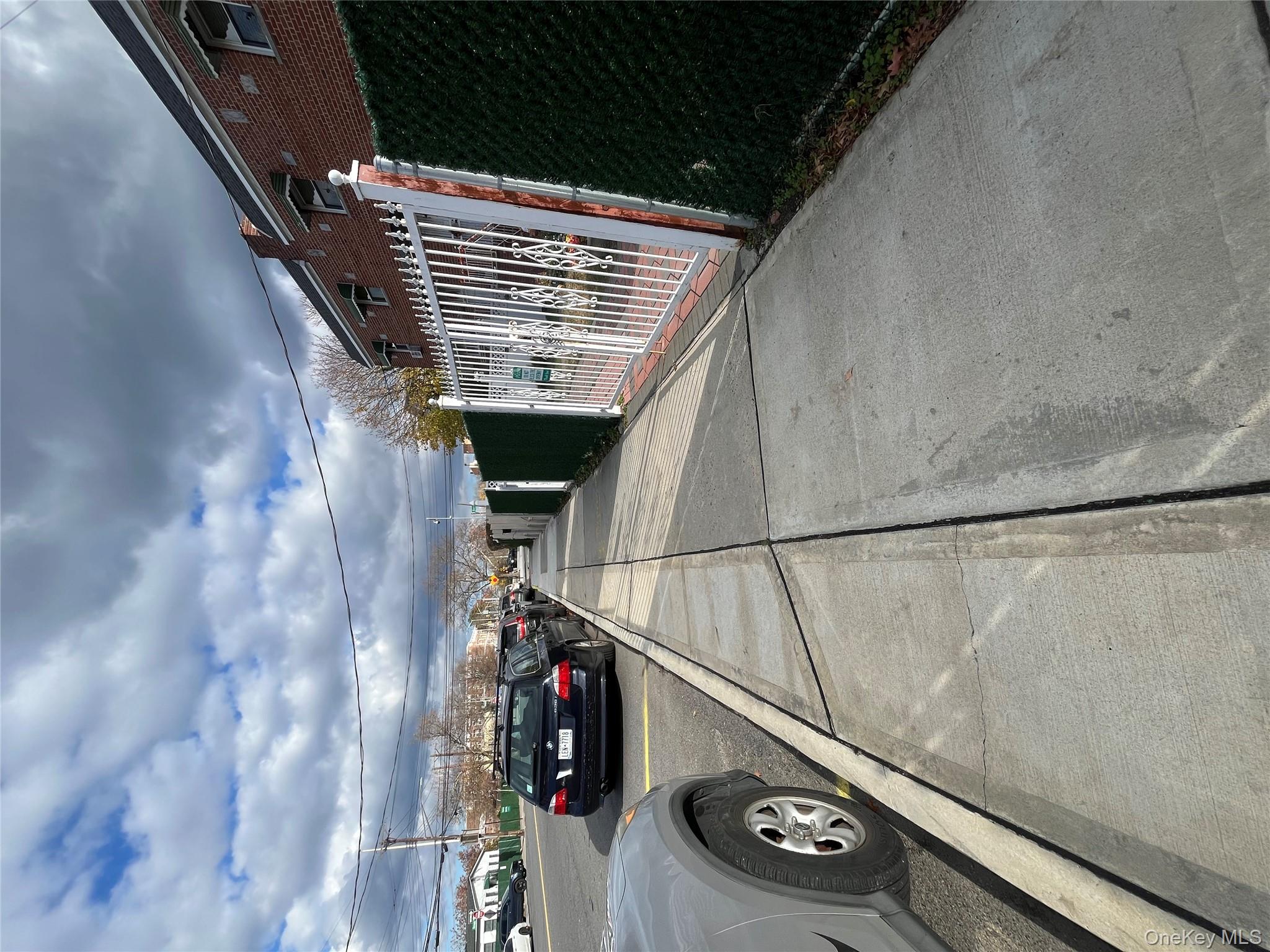 #3 photo, 2866 Dewey Avenue, Bronx , NY 10465