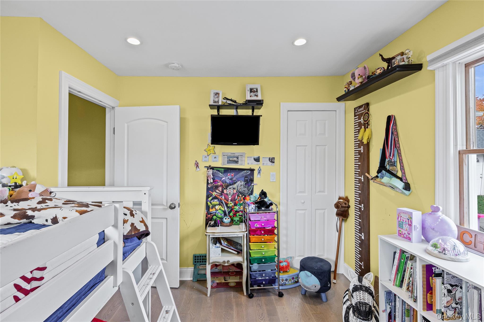 #20 photo, 37 Beachwood Drive, Babylon , NY 11702