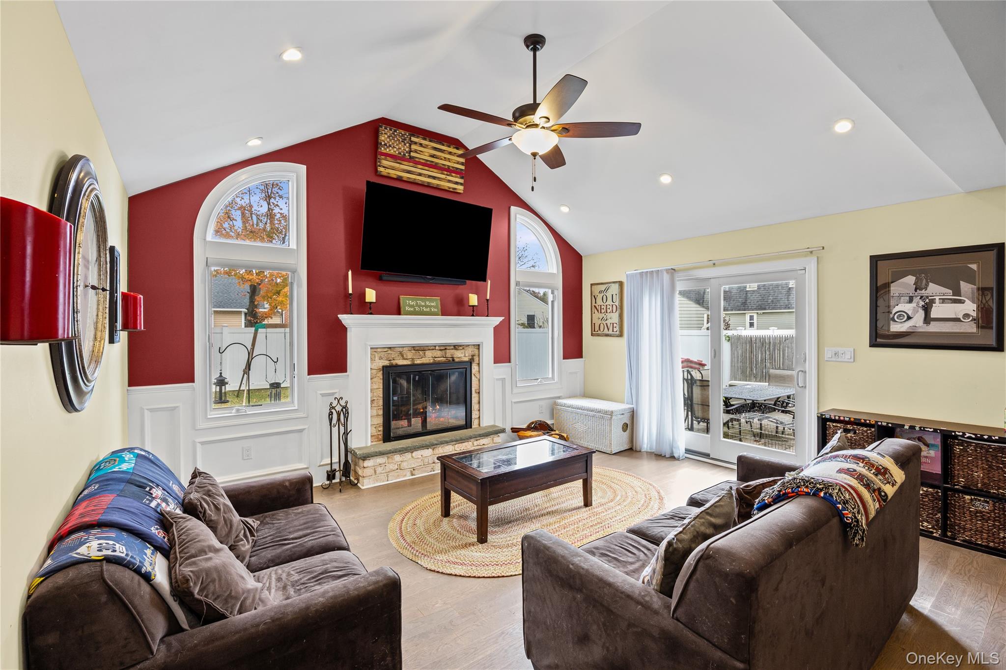 #5 photo, 37 Beachwood Drive, Babylon , NY 11702