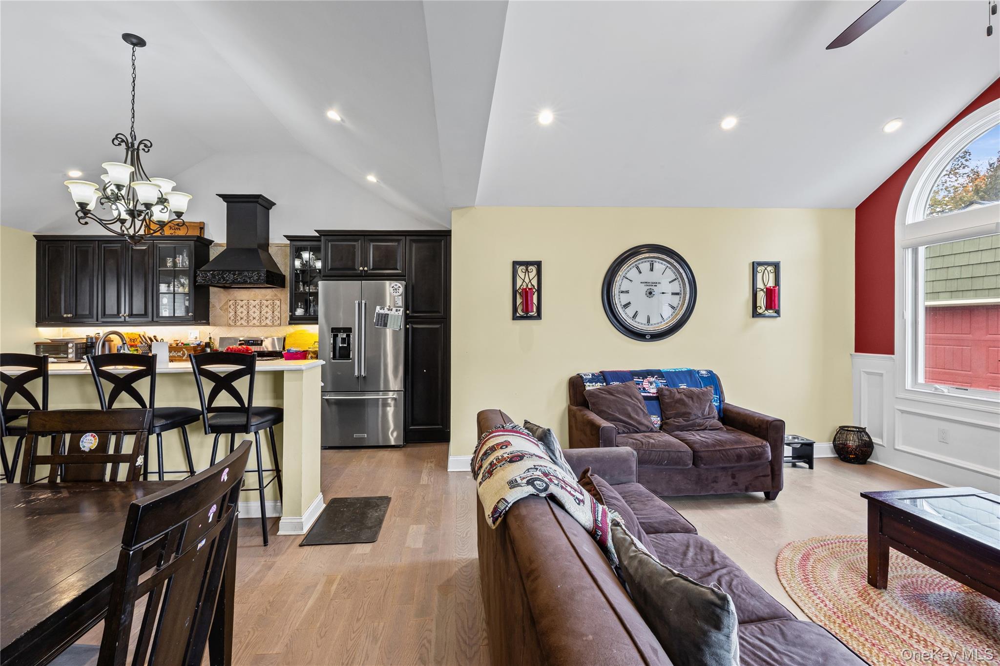 #9 photo, 37 Beachwood Drive, Babylon , NY 11702