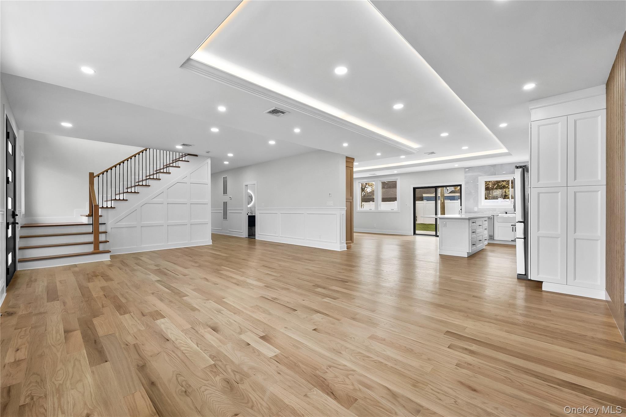 #6 photo, 2 Orchid Road, Levittown , NY 11756