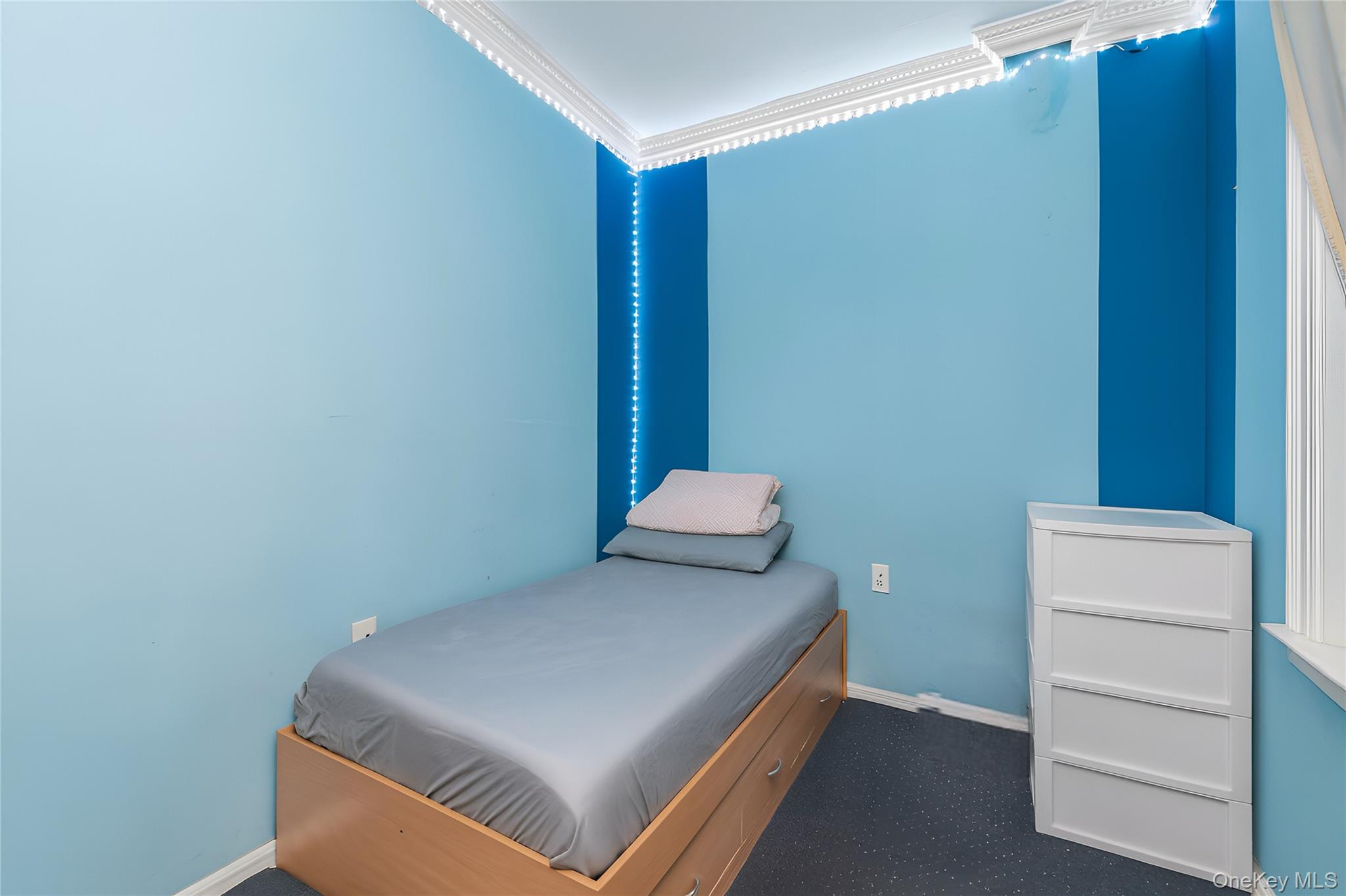 #11 photo, 91-10 34th Avenue, Jackson Heights , NY 11372