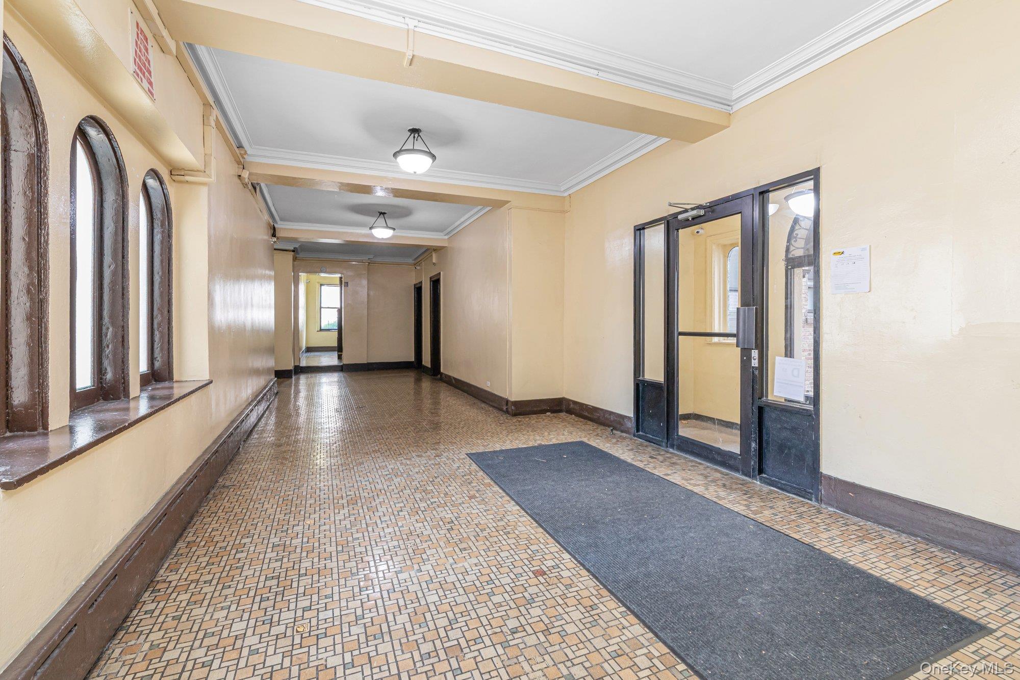 #13 photo, 91-10 34th Avenue, Jackson Heights , NY 11372