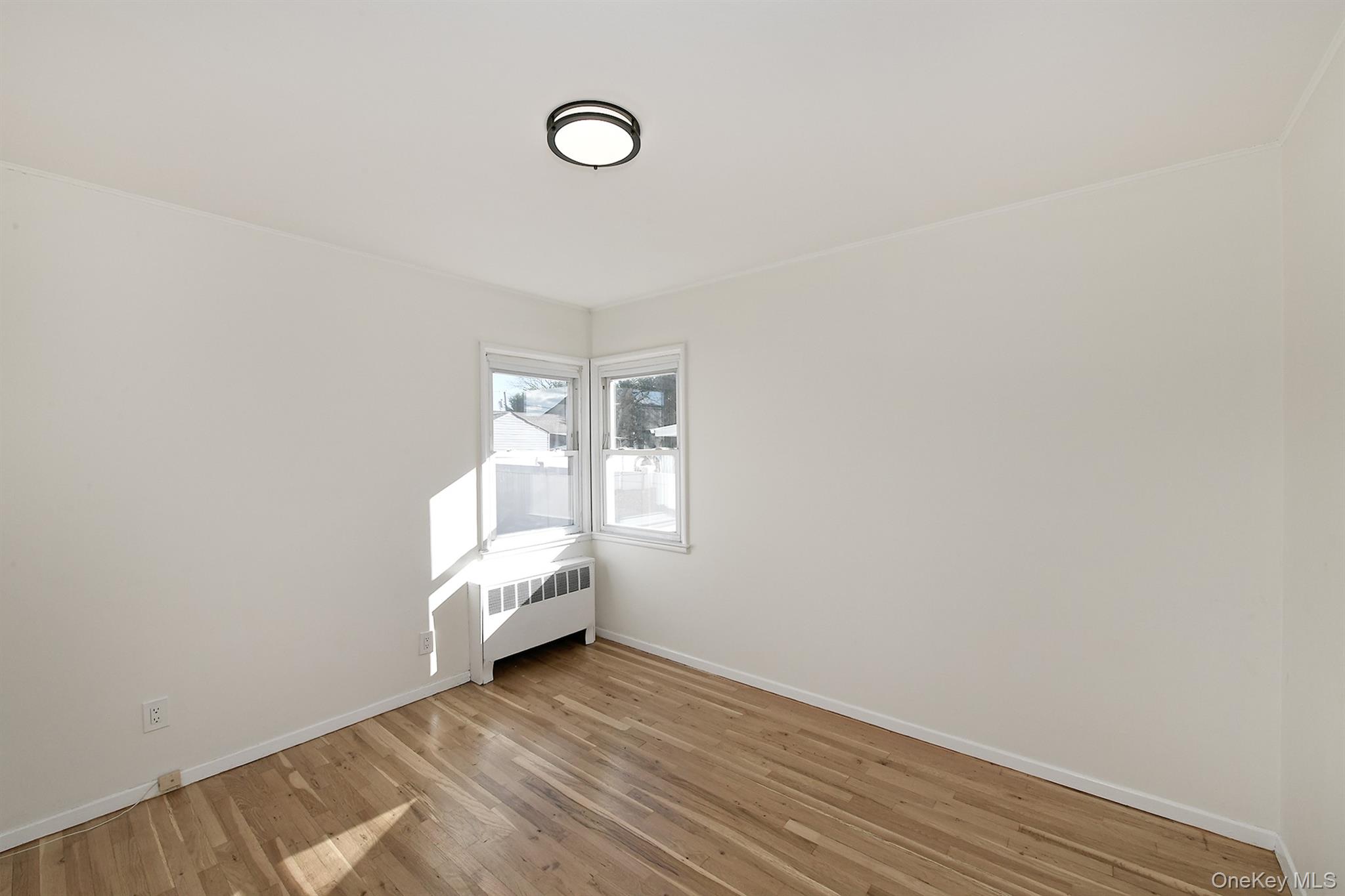 #17 photo, 7 Stephen Drive, Farmingdale , NY 11735