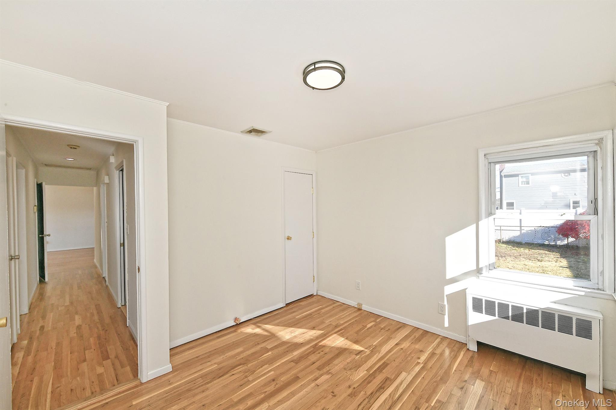 #18 photo, 7 Stephen Drive, Farmingdale , NY 11735