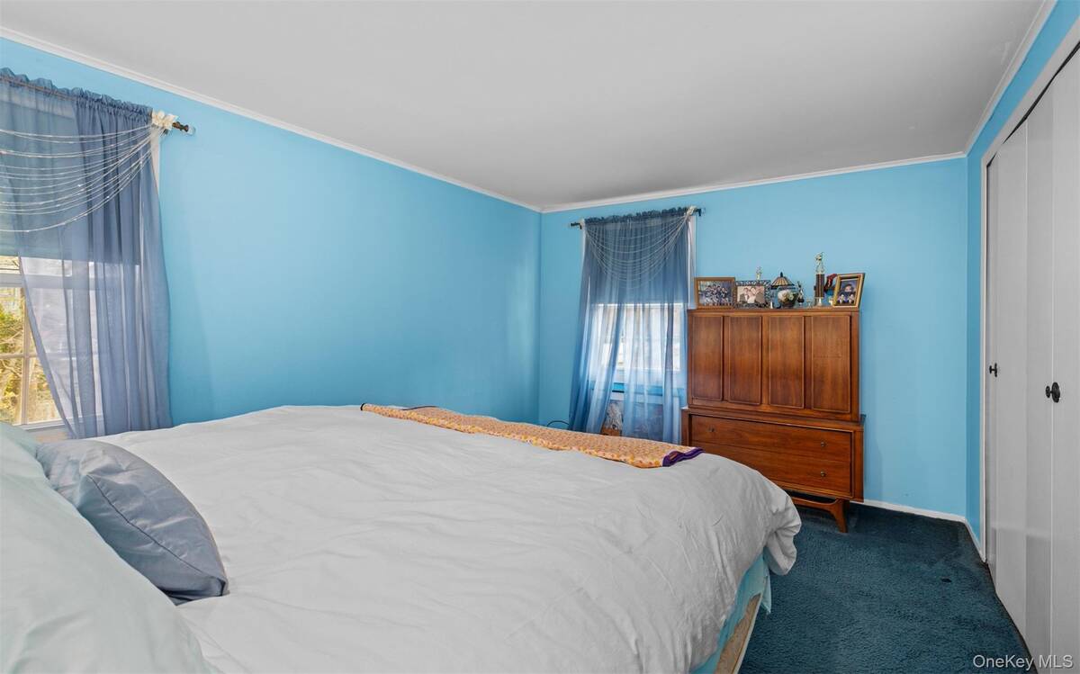 #11 photo, 19 Barnwell Lane, Stony Brook , NY 11790