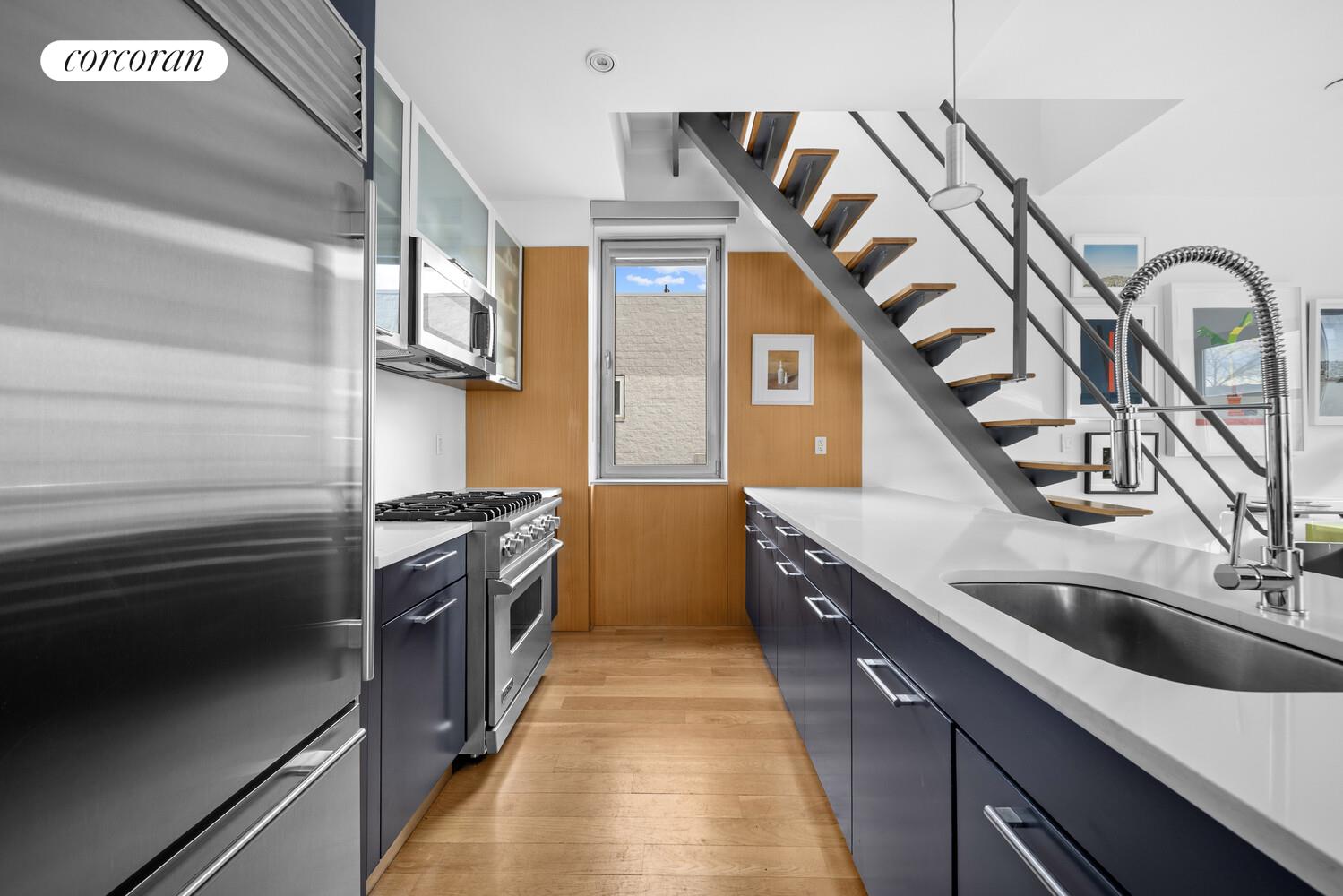 #6 photo, 117 S 3RD Street, Williamsburg,South , NY 11249