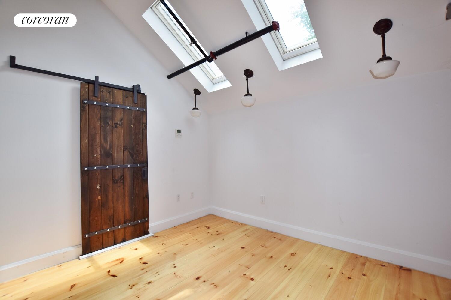 #3 photo, Brooklyn, Williamsburg,North , NY 11211