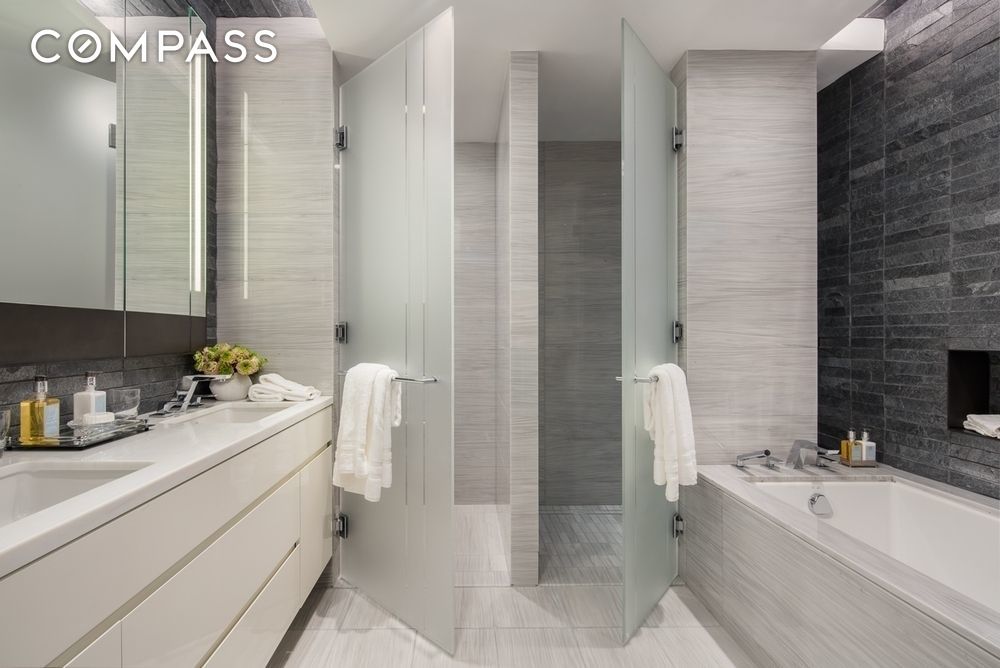 #7 photo, 70 Charlton Street, Hudson Square , NY 10014