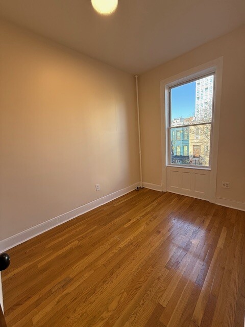 #5 photo, Brooklyn, Flatbush , NY 11226