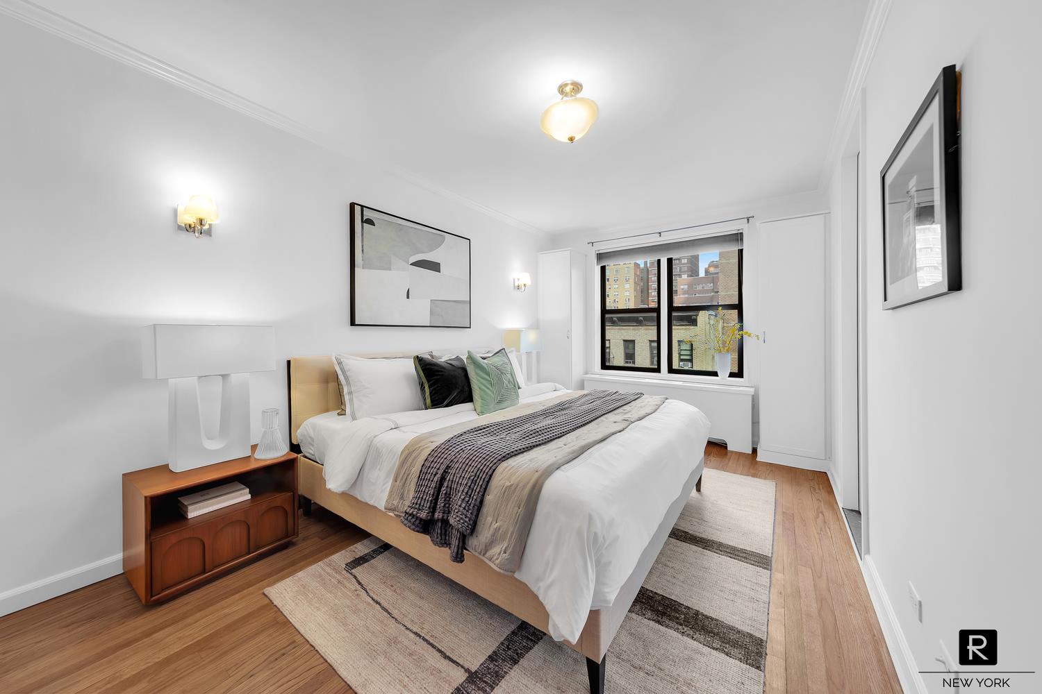 #5 photo, 330 E 70th Street, Upper East Side , NY 10021