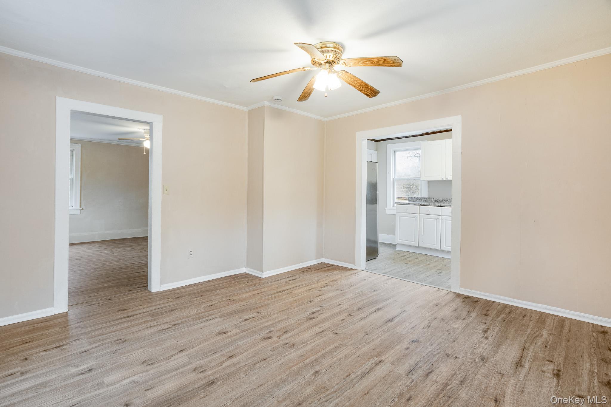 #20 photo, 284 S Quaker Lane, Hyde Park , NY 12538